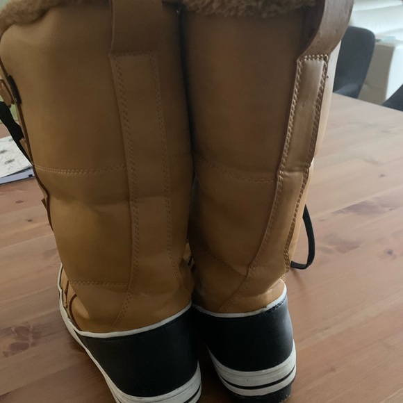 Outbound Stella Boots - Picture 2 of 5
